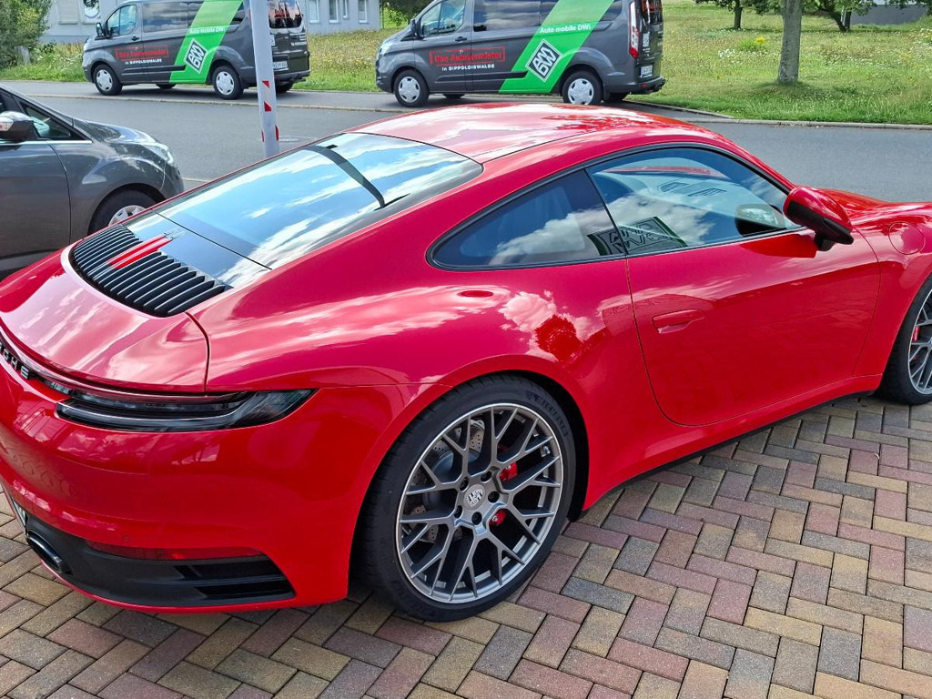 Porsche 992