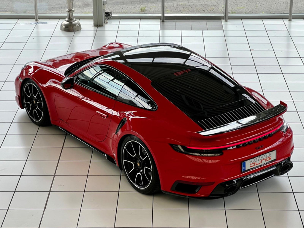 Porsche 992