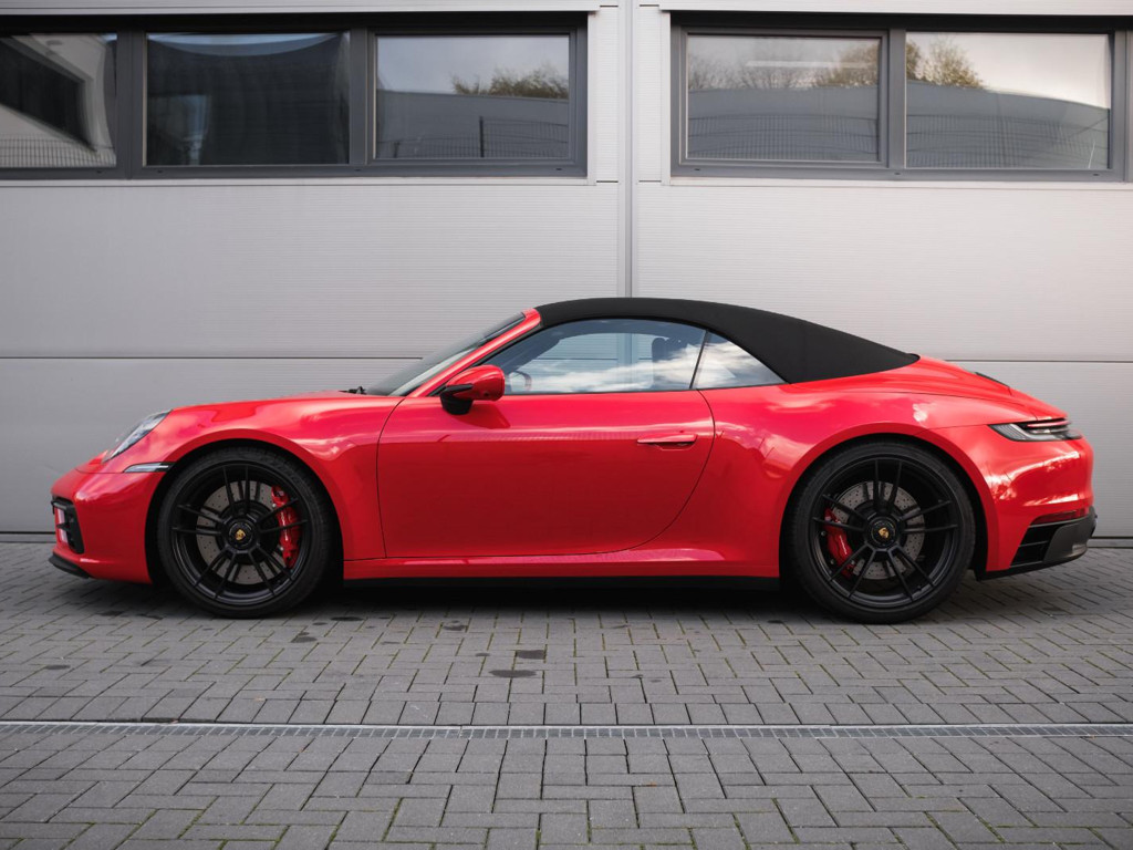 Porsche 992