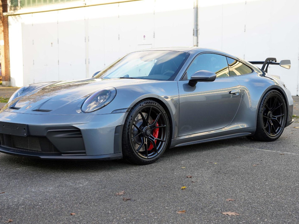 Porsche 992