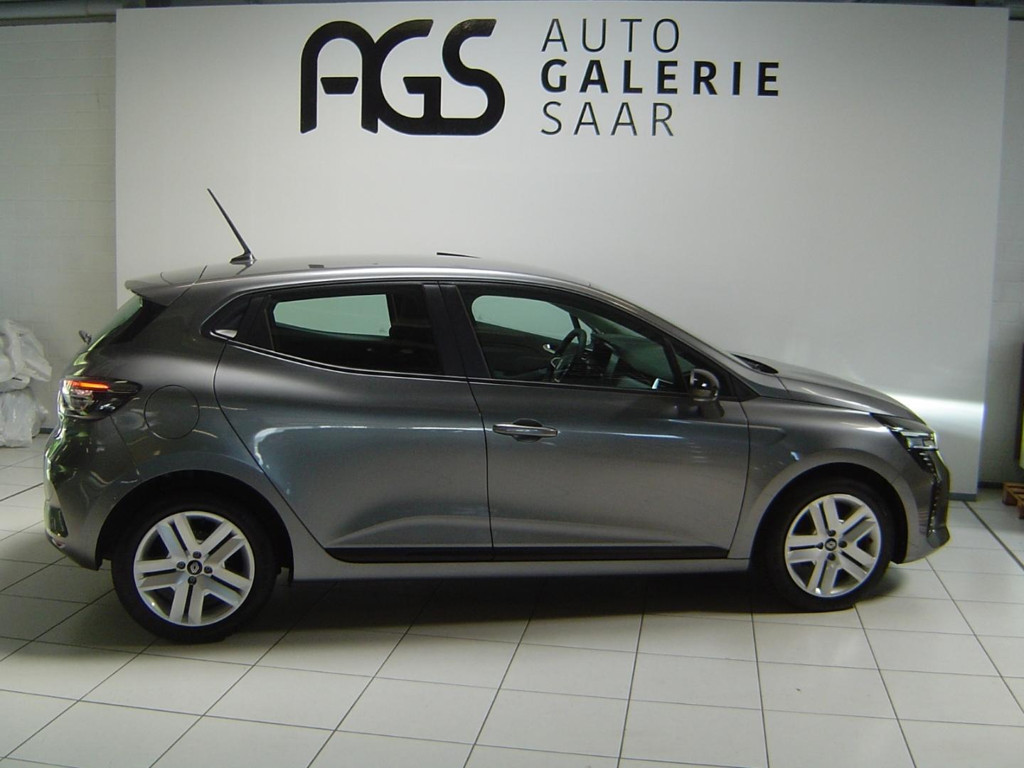 Renault Clio 2024 Benzine