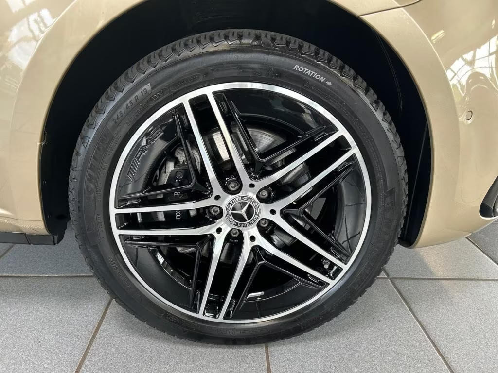 Mercedes-Benz Marco Polo