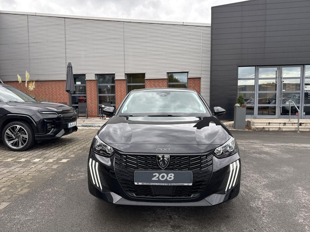 Peugeot e-208