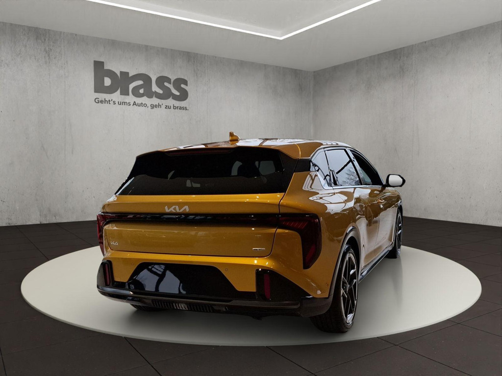 Kia K4