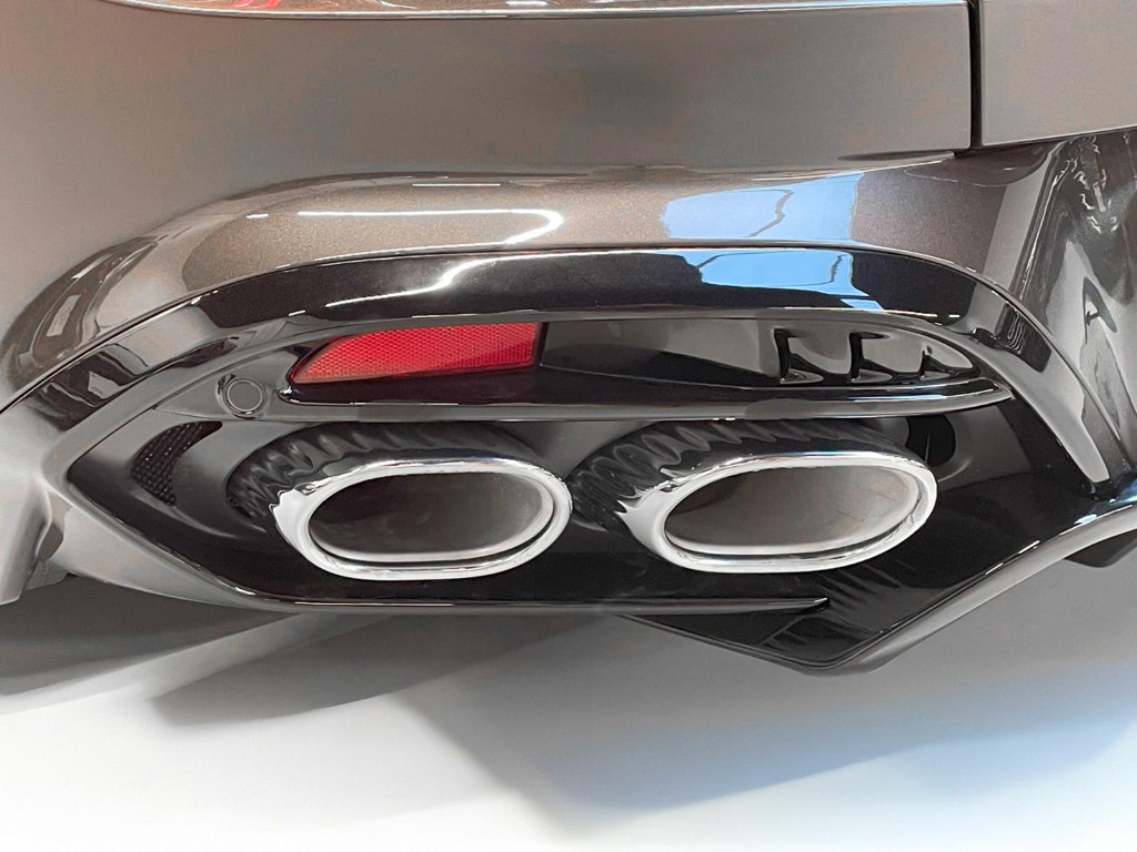 Aston Martin Vanquish