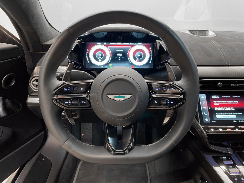 Aston Martin Vanquish