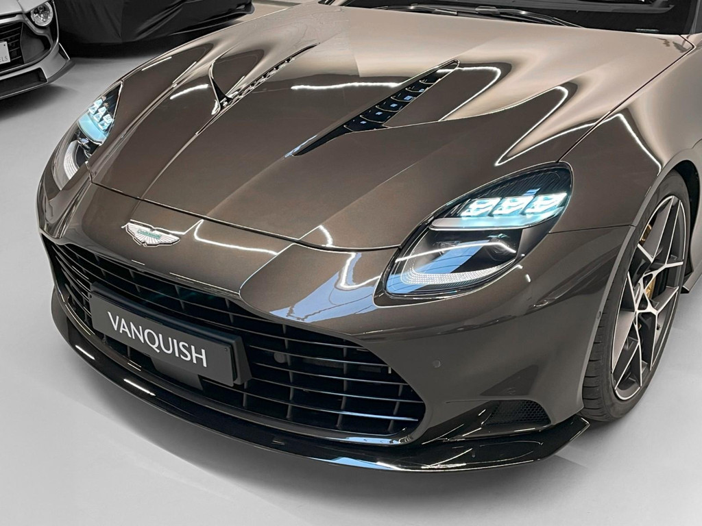 Aston Martin Vanquish
