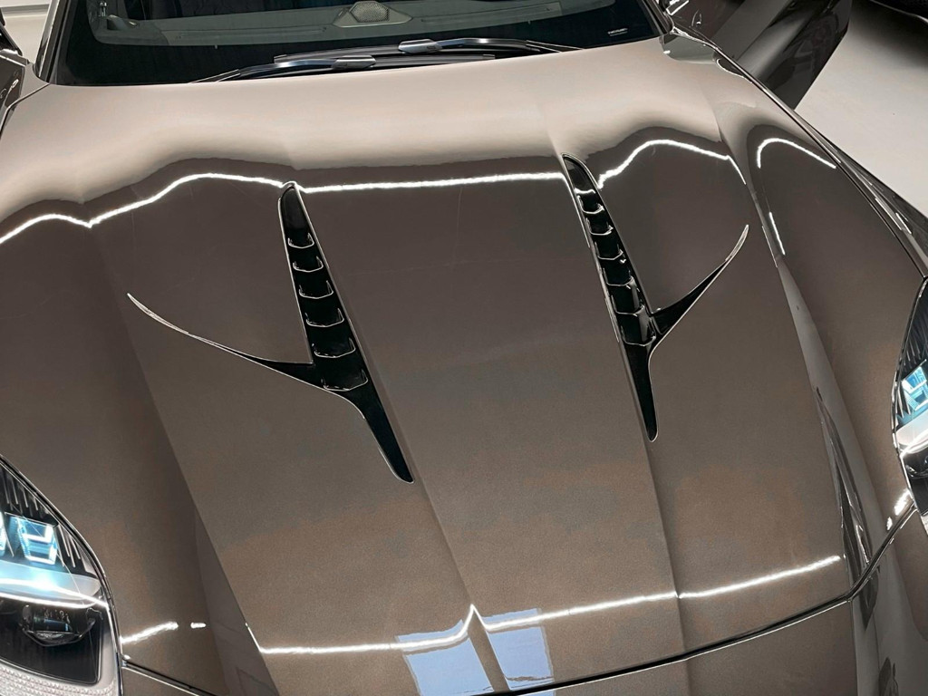 Aston Martin Vanquish