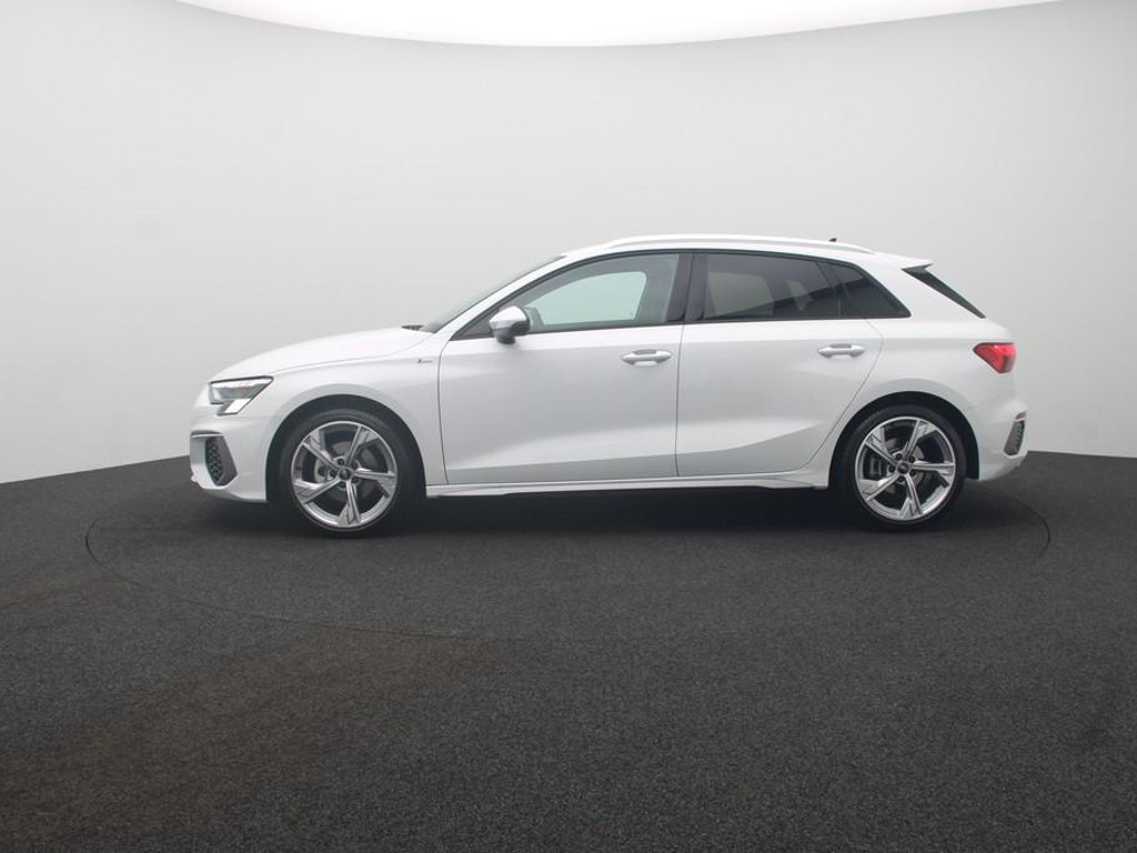 Audi A3 2024 Benzine