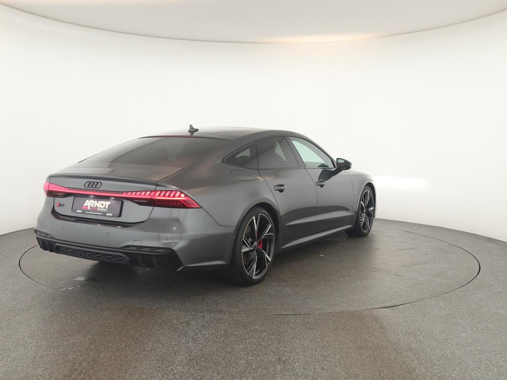 Audi S7