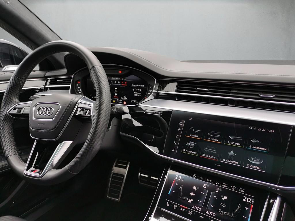Audi S8