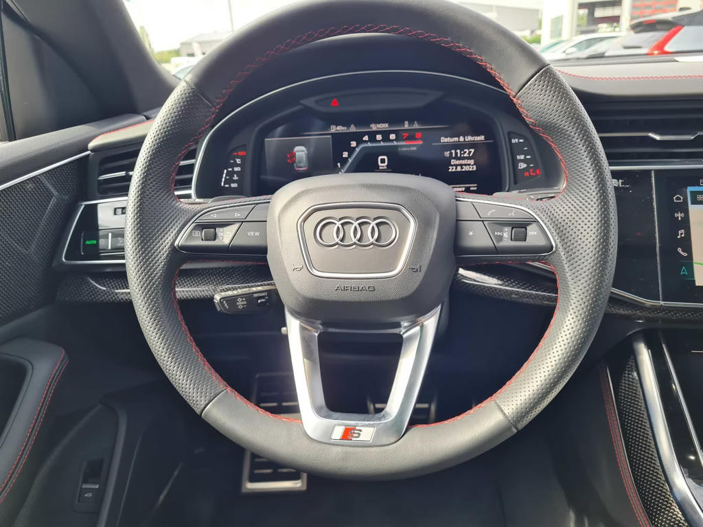 Audi SQ8