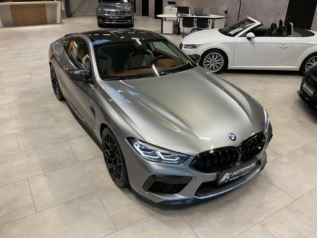 BMW M8