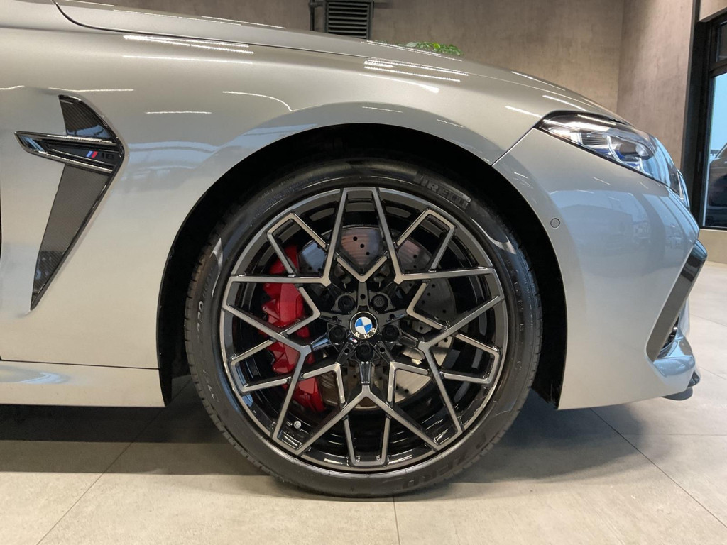 BMW M8