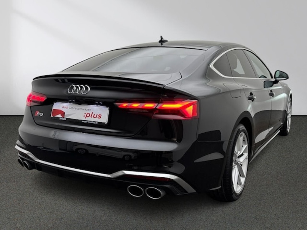 Audi S5