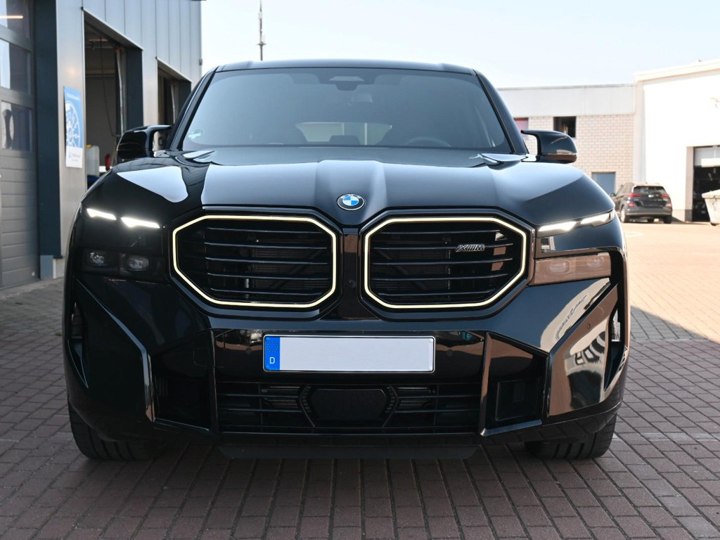 BMW XM