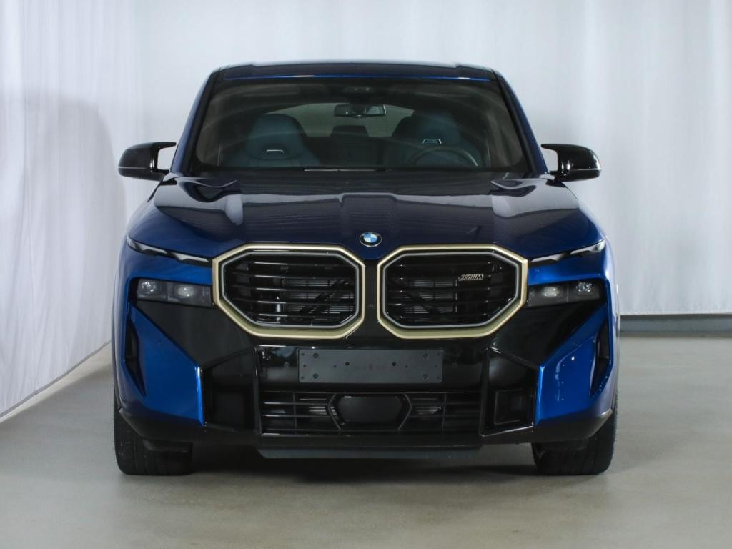 BMW XM