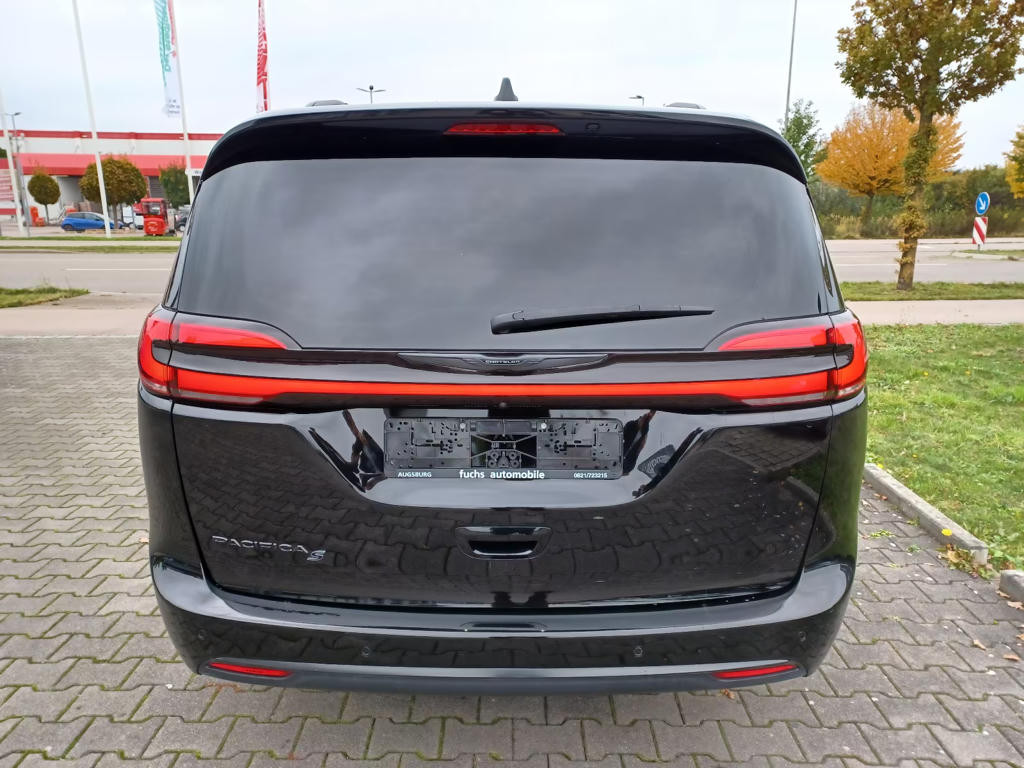 Chrysler Pacifica