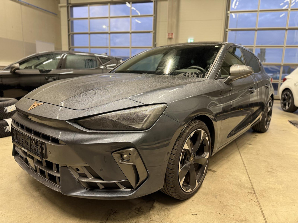 Cupra Leon 2025 Benzine