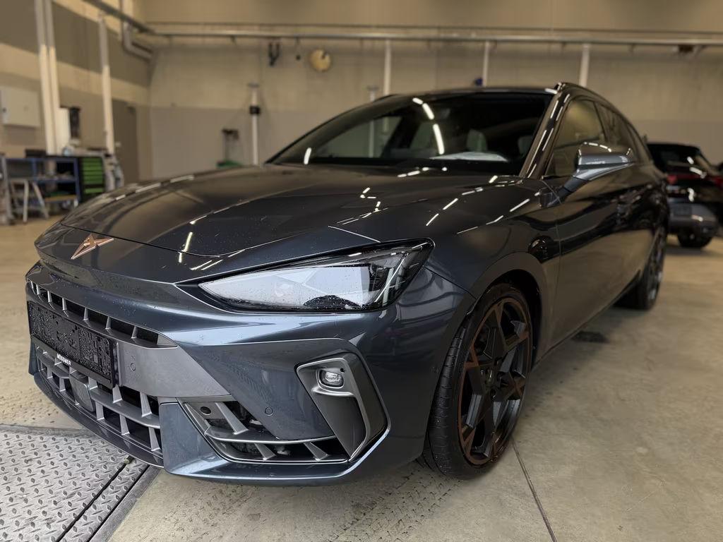 Cupra Leon 2025 Benzine