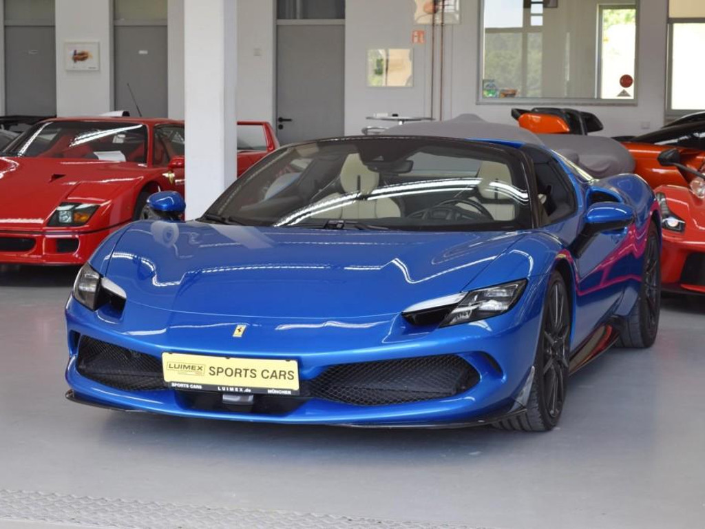 Ferrari 296 GTS 2022 Benzine