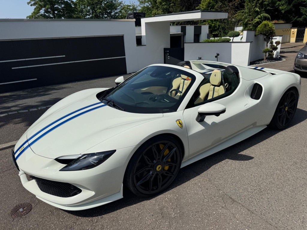 Ferrari 296 GTS 2025 Hybride Benzine