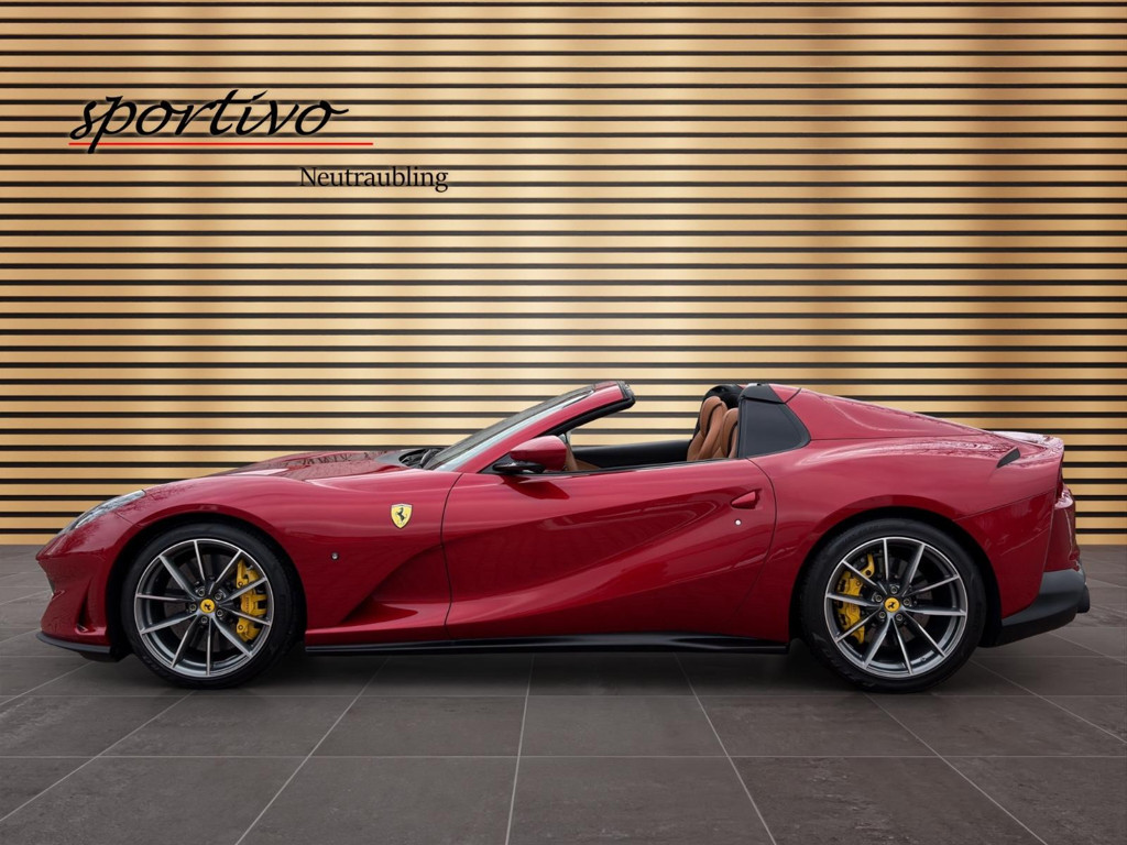 Ferrari 812