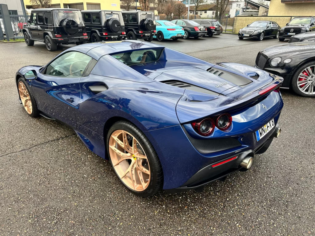 Ferrari F8