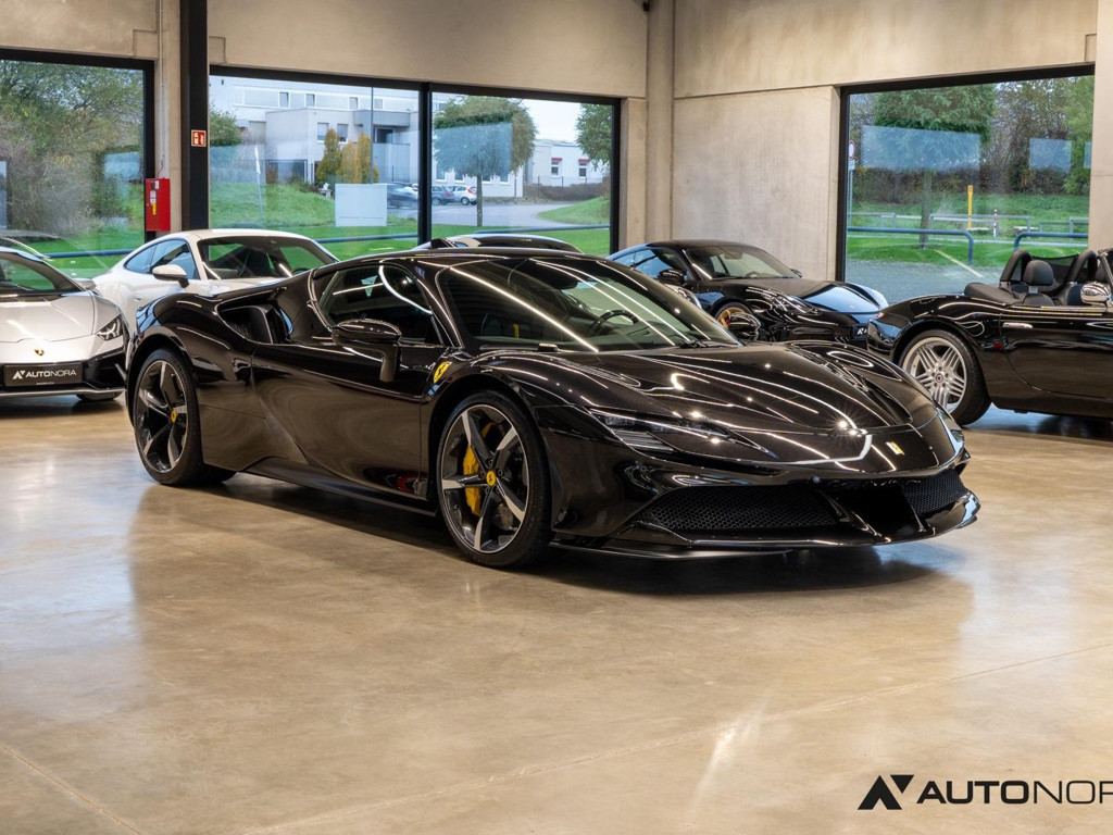 Ferrari SF90