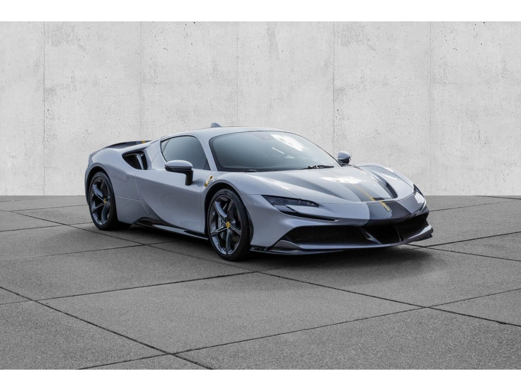 Ferrari SF90