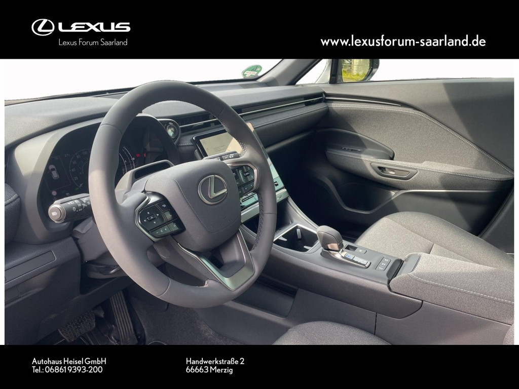 Lexus LBX