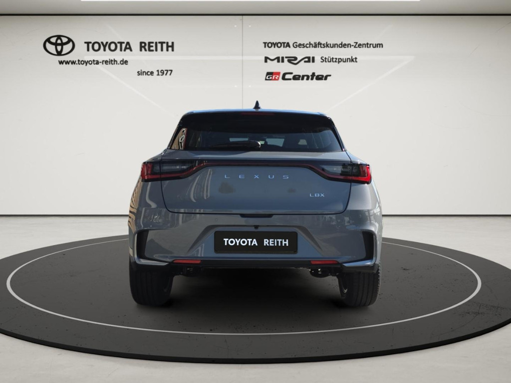Lexus LBX
