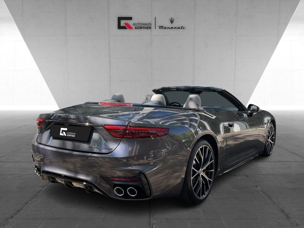 Maserati GranCabrio