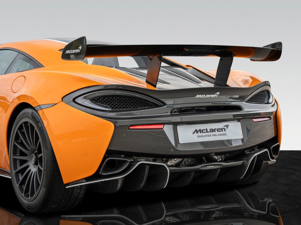McLaren 620R