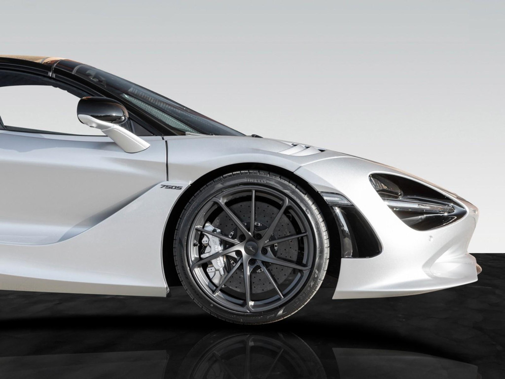 McLaren 750S