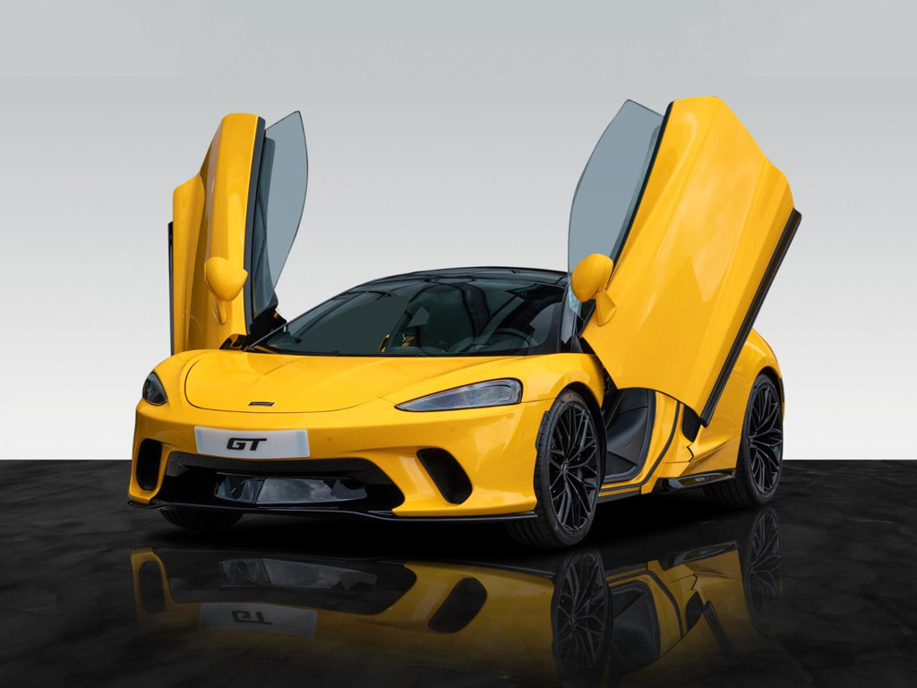 McLaren GT