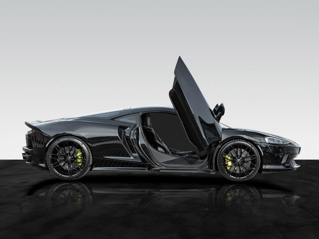 McLaren GT