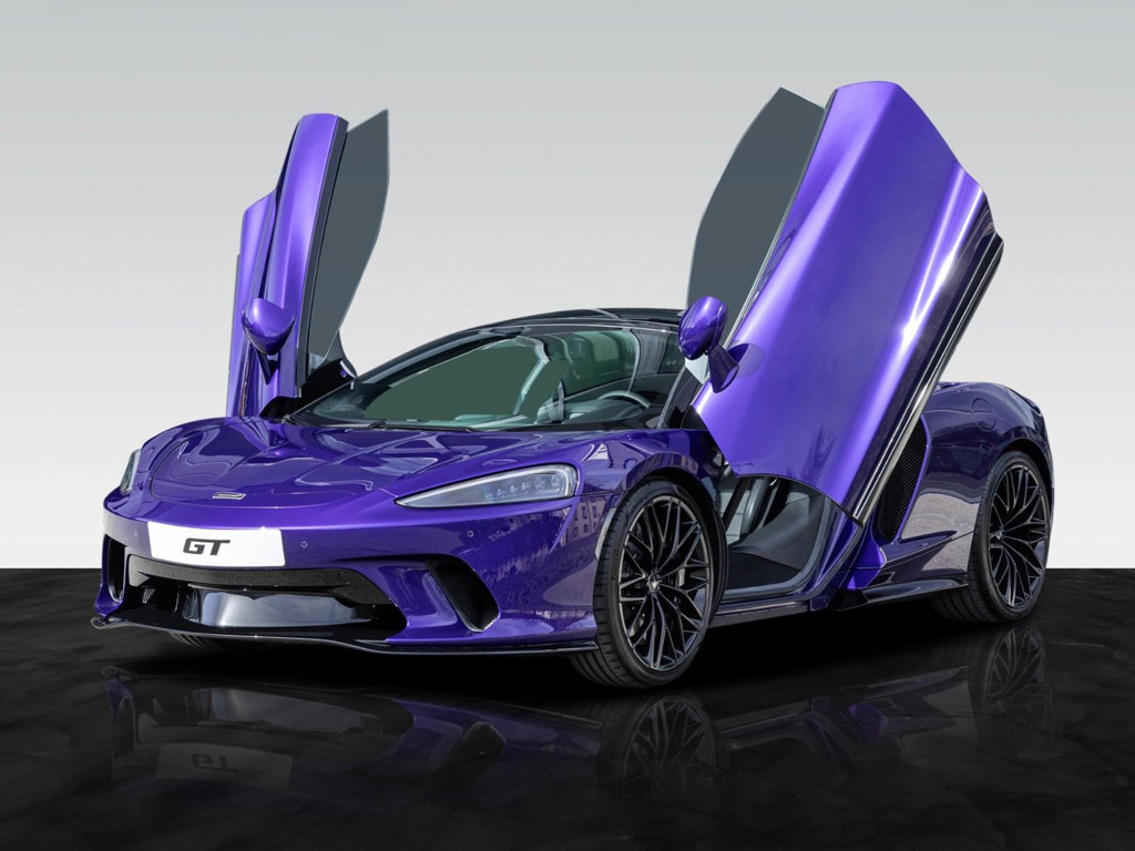 McLaren GT