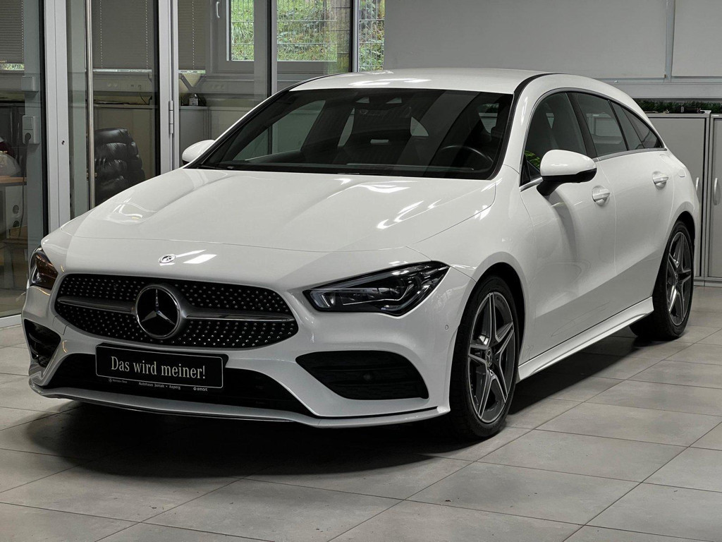 Mercedes-Benz CLA-Klasse 2022 Benzine