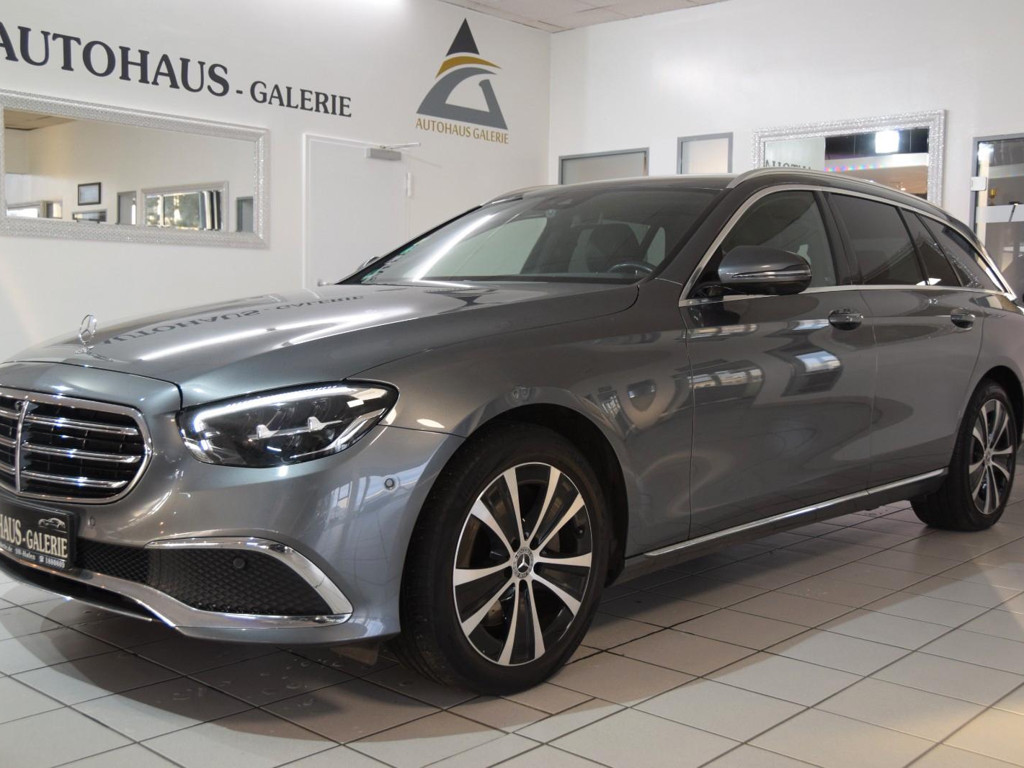 Mercedes-Benz E-Klasse 2022 Hybride Benzine