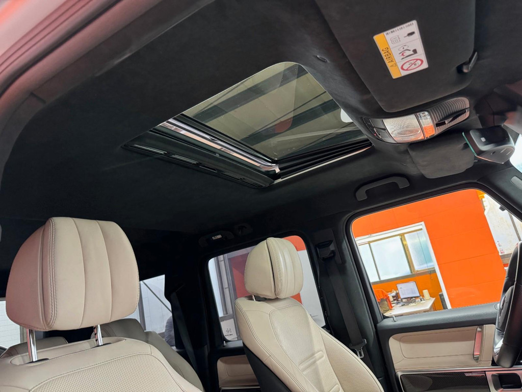 Mercedes-Benz G-Klasse