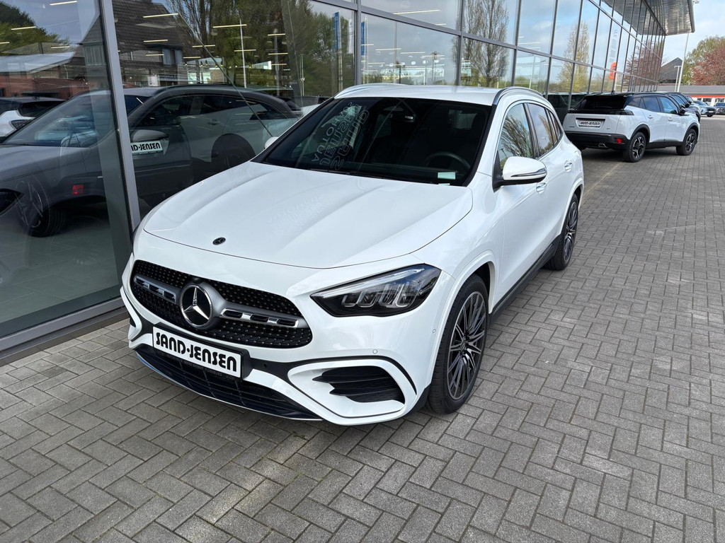 Mercedes-Benz GLA-Klasse 2024 Benzine