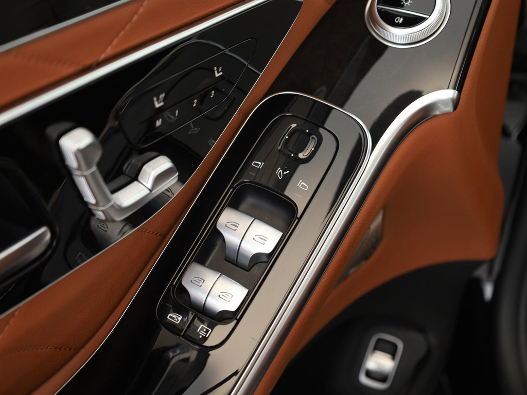 Mercedes-Benz S-Klasse