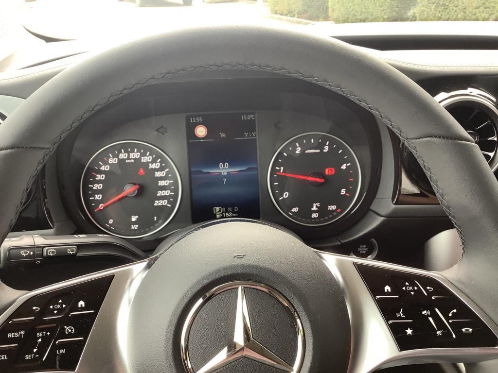 Mercedes-Benz T 180