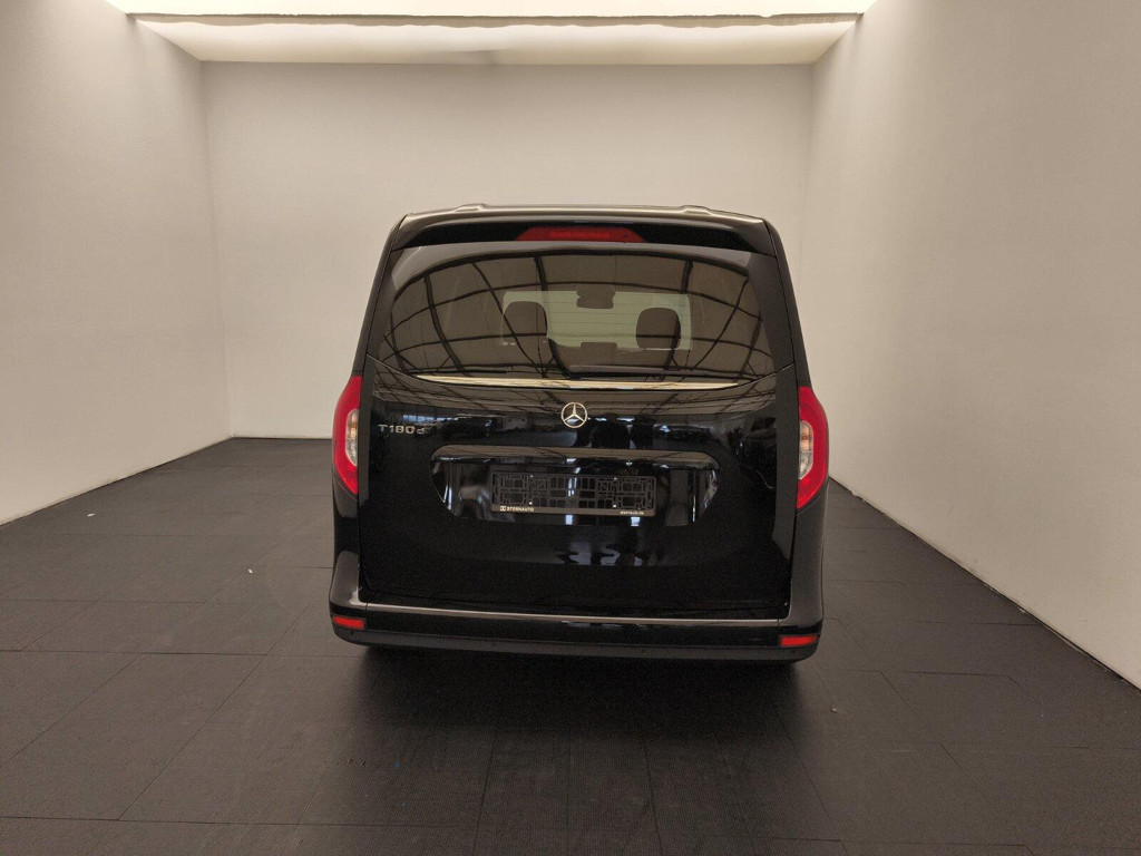 Mercedes-Benz T 180