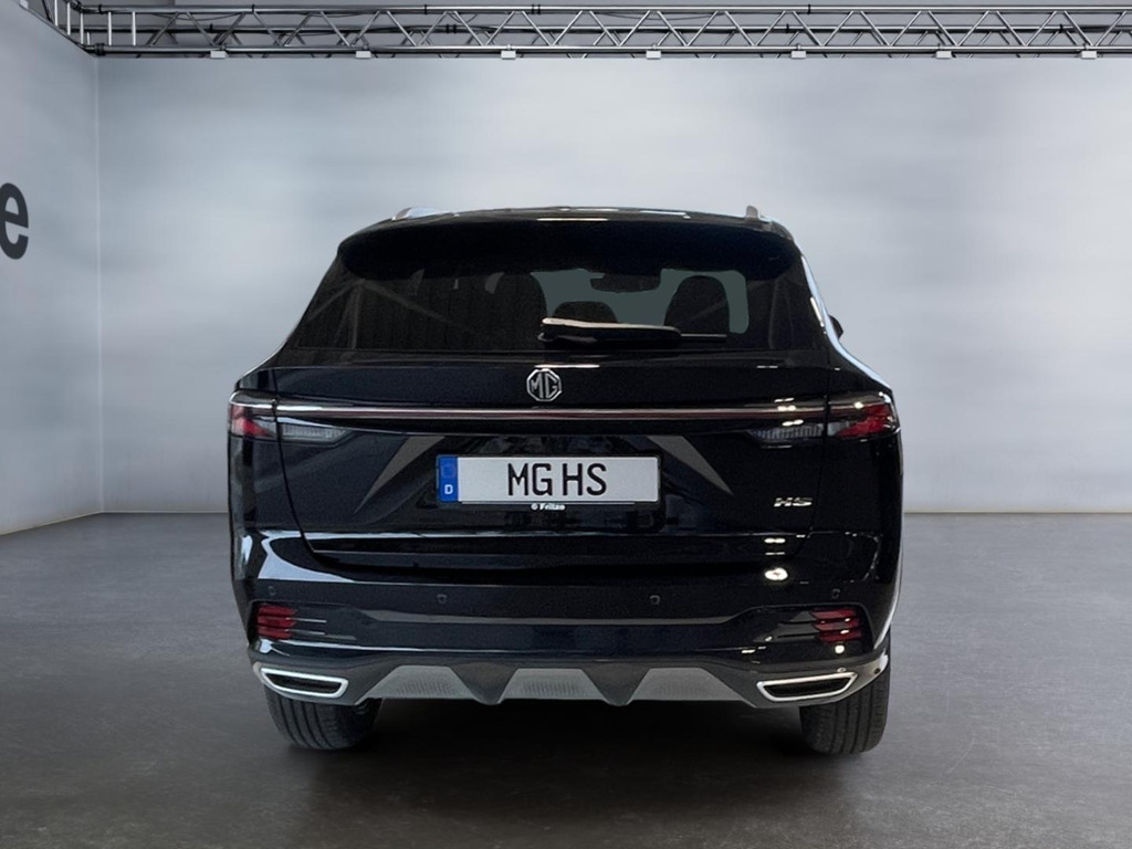 MG HS
