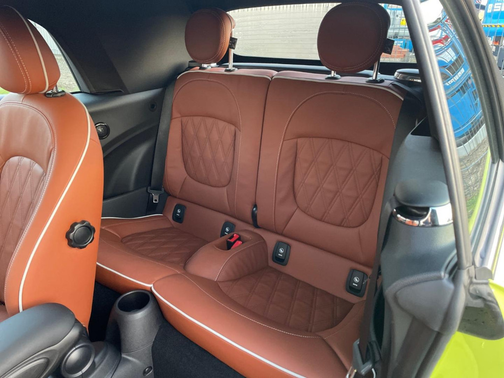 Mini John Cooper Works Cabrio