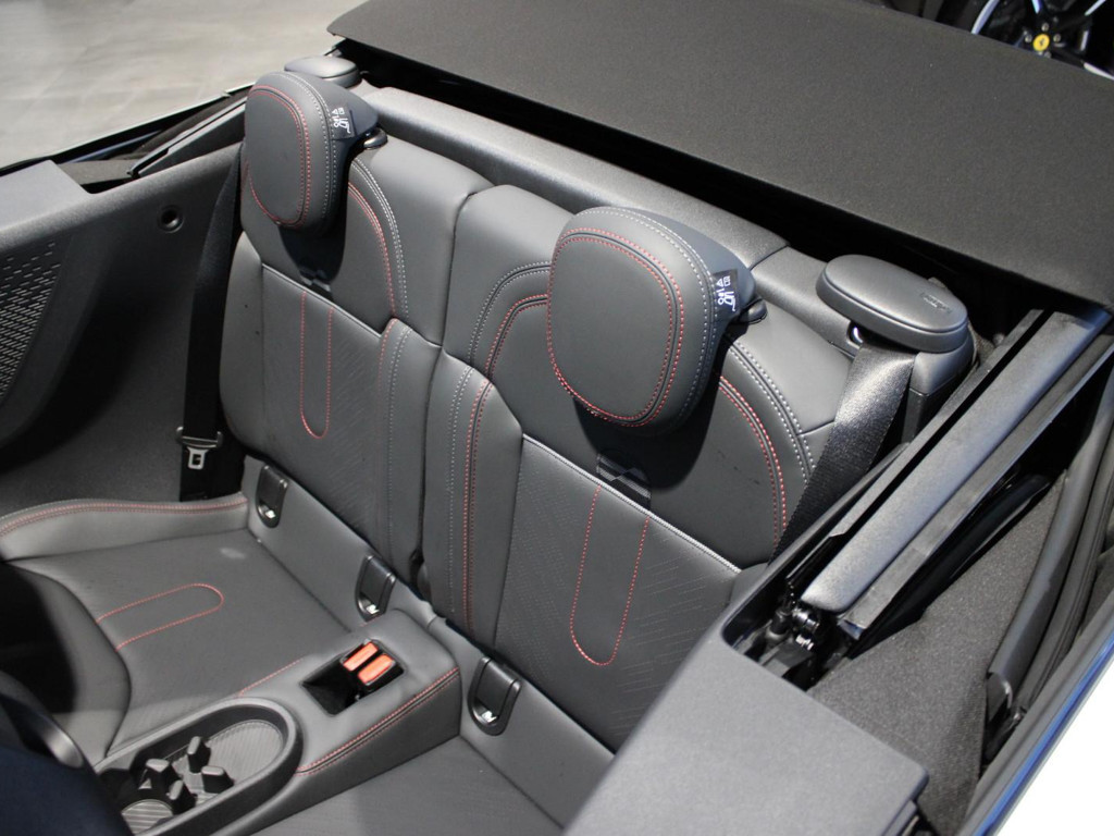 Mini John Cooper Works Cabrio