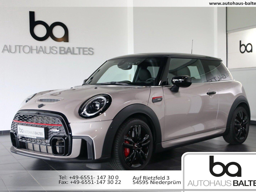 Mini John Cooper Works 2024 Benzine