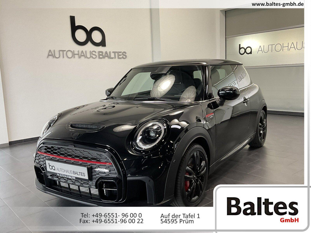 Mini John Cooper Works 2024 Benzine
